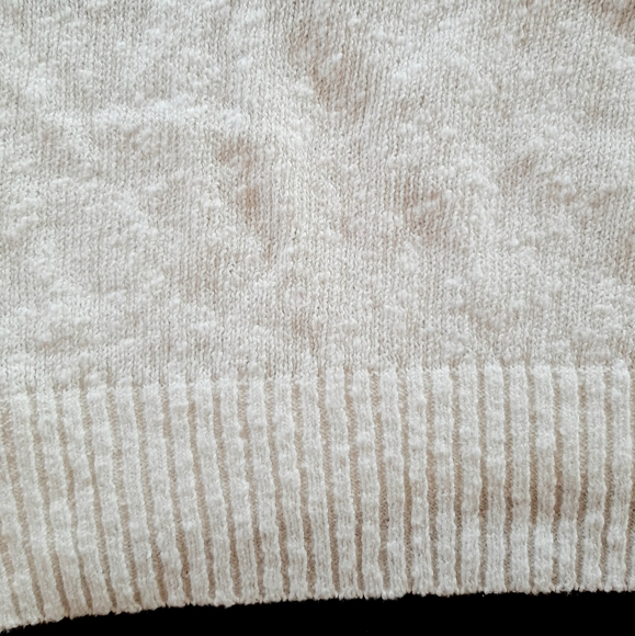 🌺Two by Vince Camuto boucle knit short sleeve - Picture 5 of 5